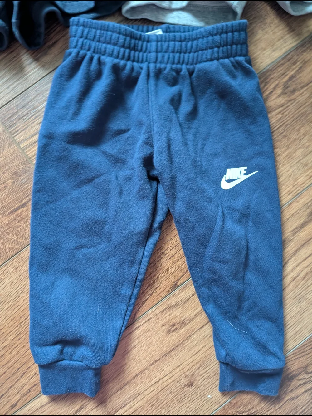 $ Lot Of 3 Nike Kids Shorts and Joggers Set - Navy and‎ Gray